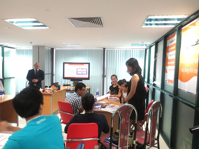 Tư duy phục vụ khách hàng chuyên nghiệp - Jetstar Pacific (16.07.2015)